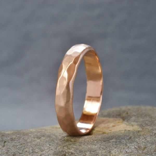 Yaffie ™ Customised Handcrafted Hammered Wedding Ring with Personalization