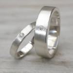 Yaffie ™ Custom His And Hers Wedding Rings for A Personalised Touch