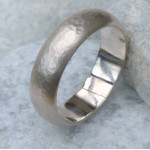 Yaffie ™ Custom-Made 6mm Hammered Men Personalised Ring