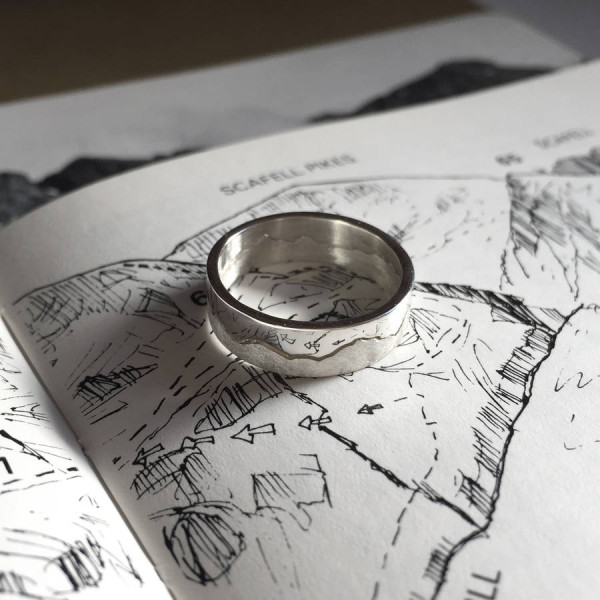 Yaffie ™ Custom-Made Personalised Mountain Landscape Skyline Ring