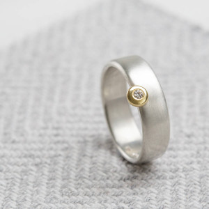 Yaffie ™ Custom Made Personalised Slim Offset Ring