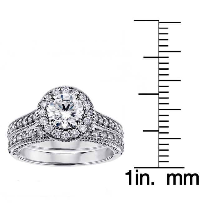Sparkling in Love: Yaffie White Gold 1.75ct Diamond Halo Bridal Set