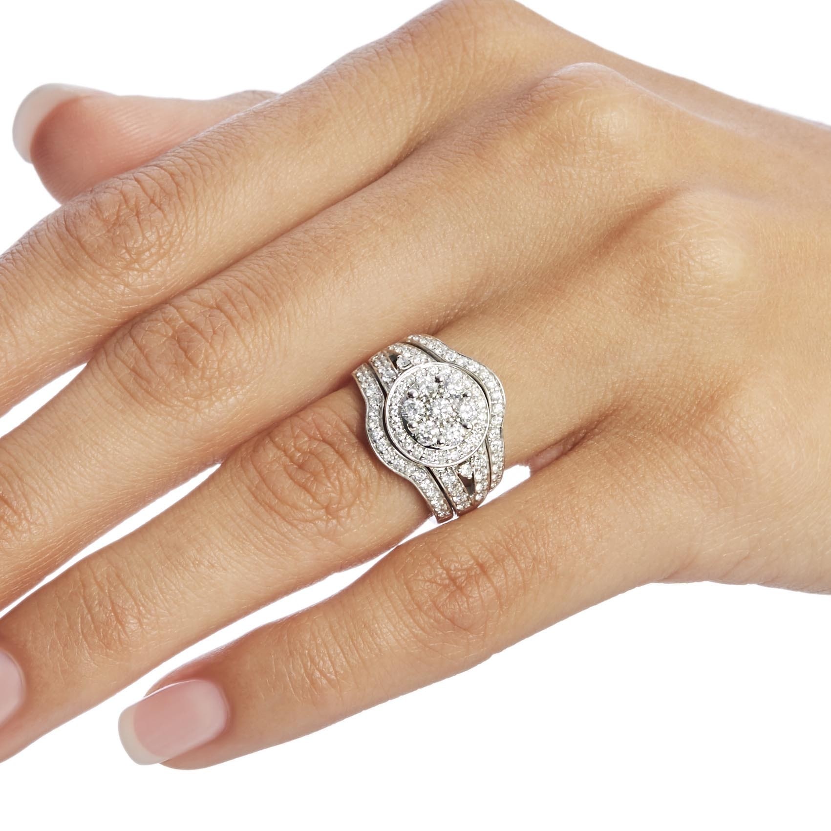 Dazzling Yaffie Gold Bridal Ring Set with 1.20ct Diamond Halo
