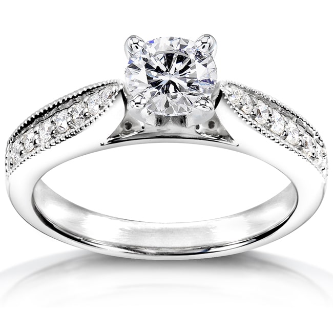 Vintage Charm with Eco-Friendly Flair: Yaffie White Gold Certified Diamond Ring