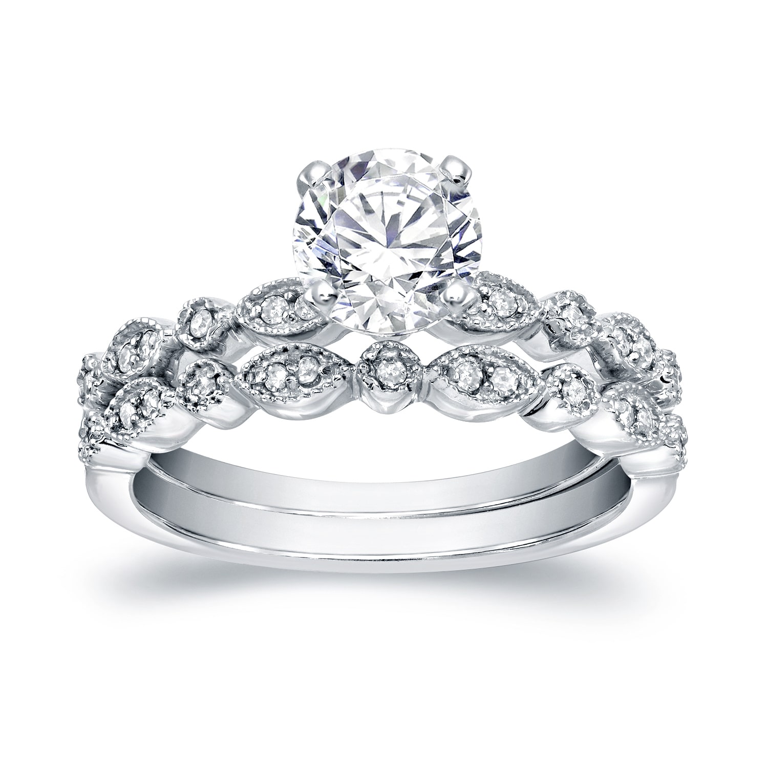 Vintage-inspired diamond wedding ring set with 4/5ct TDW round diamonds in Yaffie Platinum