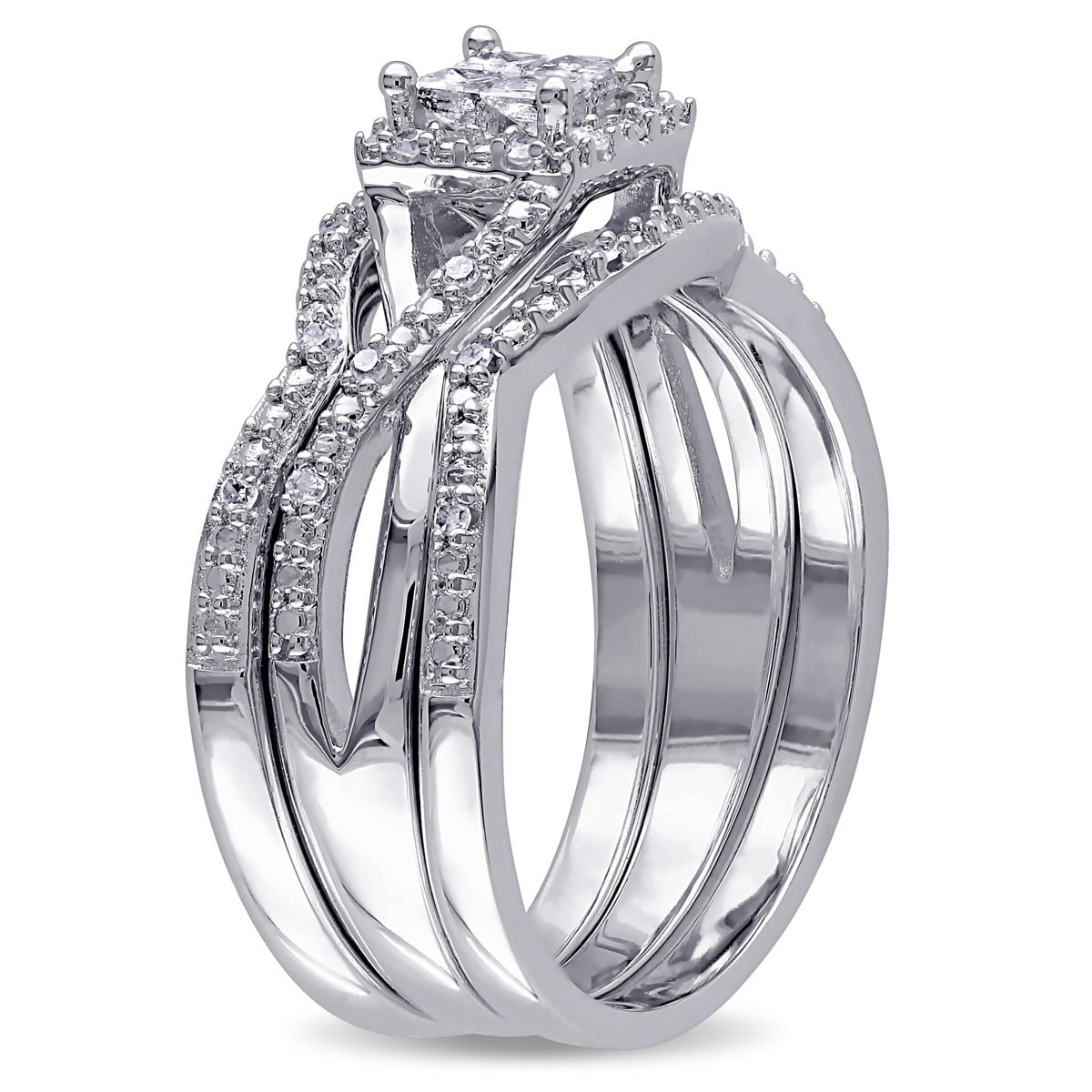 Yaffie Princess and Round-cut Split Shank Diamond Bridal Ring Set in Sterling Silver with 1/3ct TDW