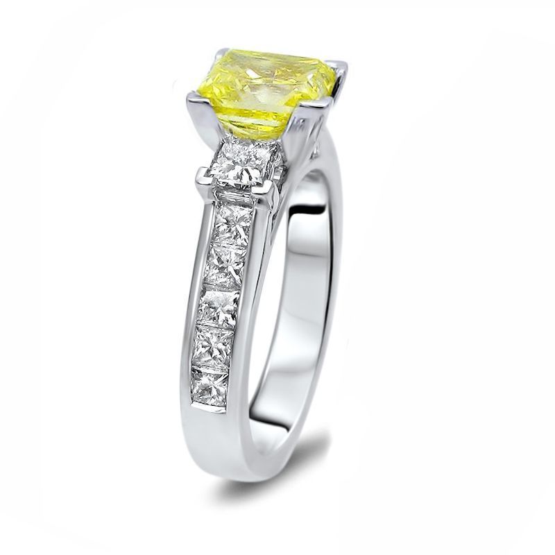 3-Stone Princess-Cut Diamond Engagement Ring with 2ct TDW Canary