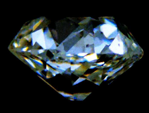 Figure 12 - Side view of diamond in Figure 14