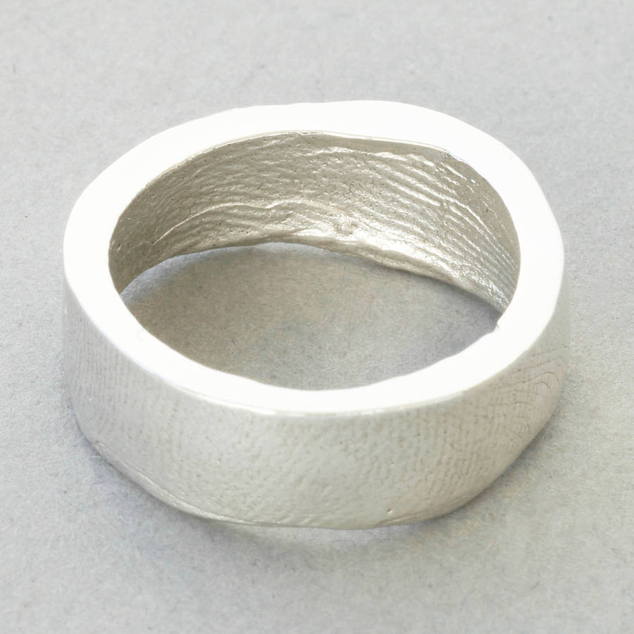 Yaffie ™ Custom-Made Personalised Fingerprint Ring, Tailored to Your Unique Style